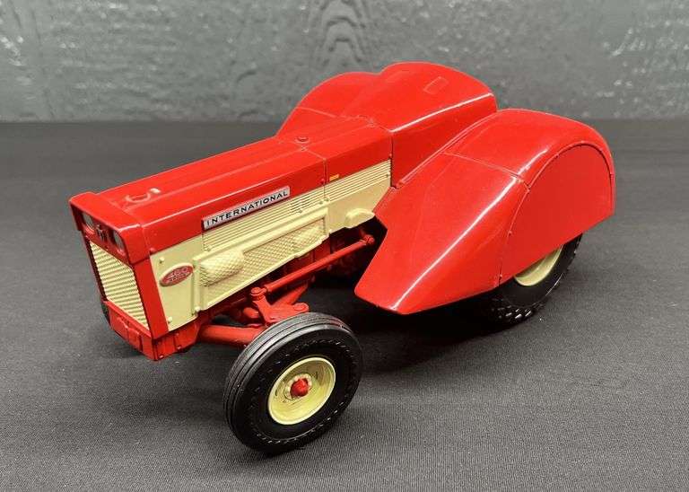 ERTL IH Cub, 460 Grove, Farmall 350 Tractors