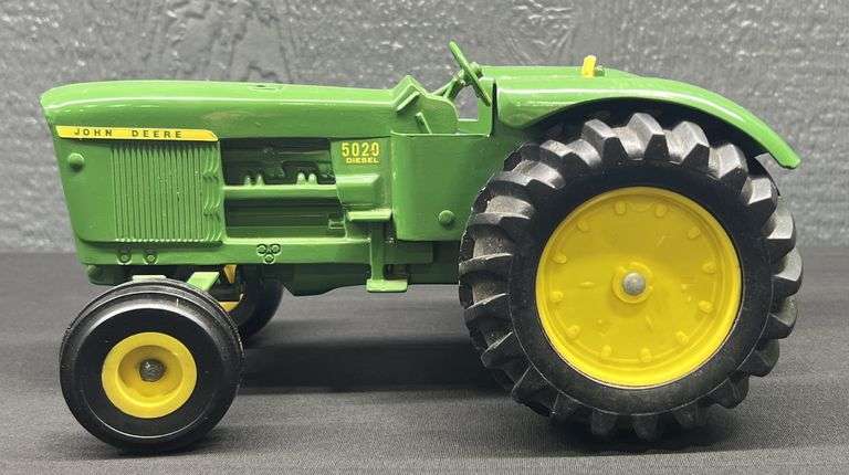 ERTL John Deere 5020 Tractor