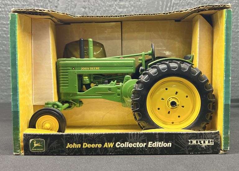 ERTL John Deere 1010 Crawler & AW Tractors