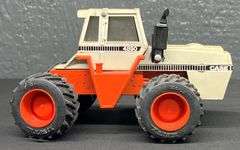 Case 4890 & 1690 Tractors