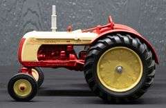 ERTL Cockshutt 40 Deluxe, Cockshutt 50, Co-op E5 Tractor Set