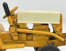 IH Cub Cadet & Satoh Lawn/Garden Tractors