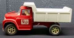 ERTL International Loadstar Truck with Hydraulic Dump Bed