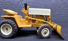 ERTL IH Cub Cadet Lawn Tractors