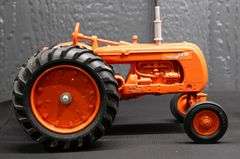 ERTL Cockshutt 40 Deluxe, Cockshutt 50, Co-op E5 Tractor Set
