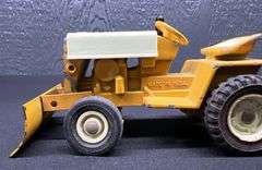 ERTL IH Cub Cadet Lawn Tractors