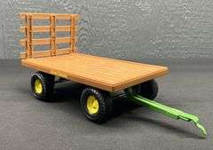 ERTL John Deere Blade & Hay Wagon