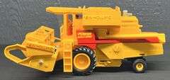 New Holland TR96 Battery Operated Combine