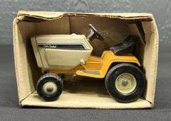 ERTL IH Cub Cadet Lawn & Garden Tractors