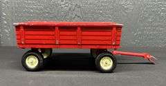 ERTL IH Wagons