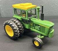 ERTL John Deere 6030 Tractor - 2004 Collectors Edition