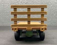 ERTL John Deere Blade & Hay Wagon