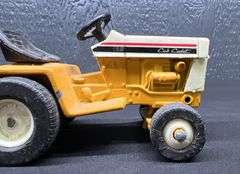 ERTL IH Cub Cadet Lawn Tractors