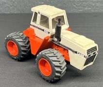 Case 4890 & 1690 Tractors