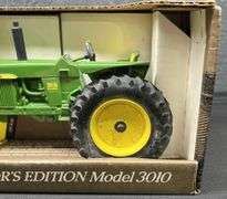 ERTL John Deere 3010 Tractor
