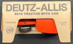 ERTL Deutz-Allis 8010 Tractor with Cab