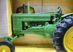 ERTL John Deere 1010 Crawler & AW Tractors