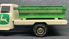 ERTL International Loadstar Truck with Forage Box Bed