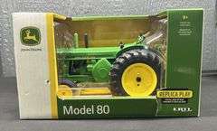 ERTL John Deere Model 80 Tractor