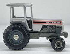 ERTL Case International 4894 & WFE Field Boss 185 Tractors