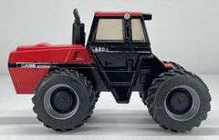 ERTL Case International 4894 & WFE Field Boss 185 Tractors