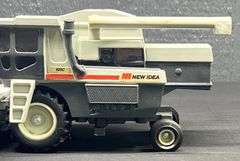 New Idea 819 Combine