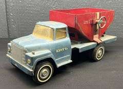 ERTL International Loadstar Truck with Gravity Box Bed
