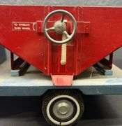 ERTL International Loadstar Truck with Gravity Box Bed
