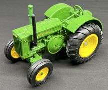 ERTL JD New Gen Utility & D Tractors