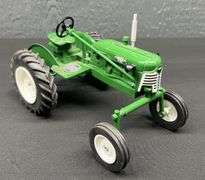 Spec-cast Oliver 440 Tractor - 1994 Louisville Farm Show Edition