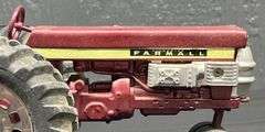 ERTL 560 Fly'N Farmall Super Rod Pulling Tractor