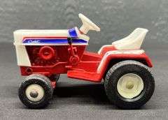 ERTL IH Cub Cadet Lawn Tractors
