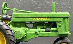 ERTL John Deere 70 Tractor