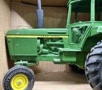 ERTL John Deere Generation II Tractor