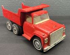 ERTL International Loadstar Truck with Hydraulic Dump Bed