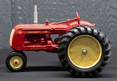 ERTL Cockshutt 40 Deluxe, Cockshutt 50, Co-op E5 Tractor Set