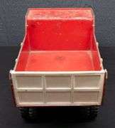 ERTL International Loadstar Truck with Hydraulic Dump Bed