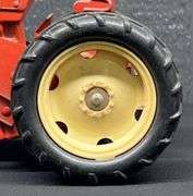 Hubley Farmall 560 with Tru-Scale Loader