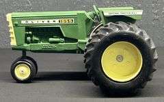 Scale Oliver 1955 Tractor - 1988 Louisville Farm Show Edition