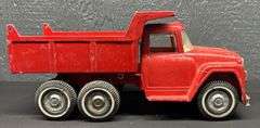 ERTL International Loadstar Truck with Hydraulic Dump Bed