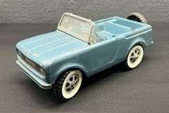 ERTL International Scout Truck