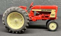 ERTL Farmall 404 Tractor