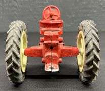 ERTL Farmall 404 Tractor
