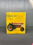 ERTL Farmall 560 Tractor - FFA Edition