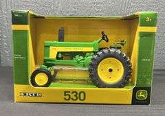 ERTL John Deere 520 & 530 Tractors