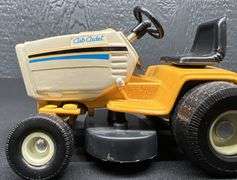 ERTL IH Cub Cadet Lawn & Garden Tractors