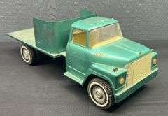 ERTL International Loadstar Truck with Flatbed