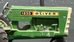 ERTL Oliver 1850 Tractor