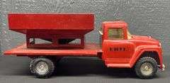 ERTL International Loadstar Truck with Gravity Box Bed