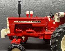 ERTL Cockshutt 1950-T Tractor